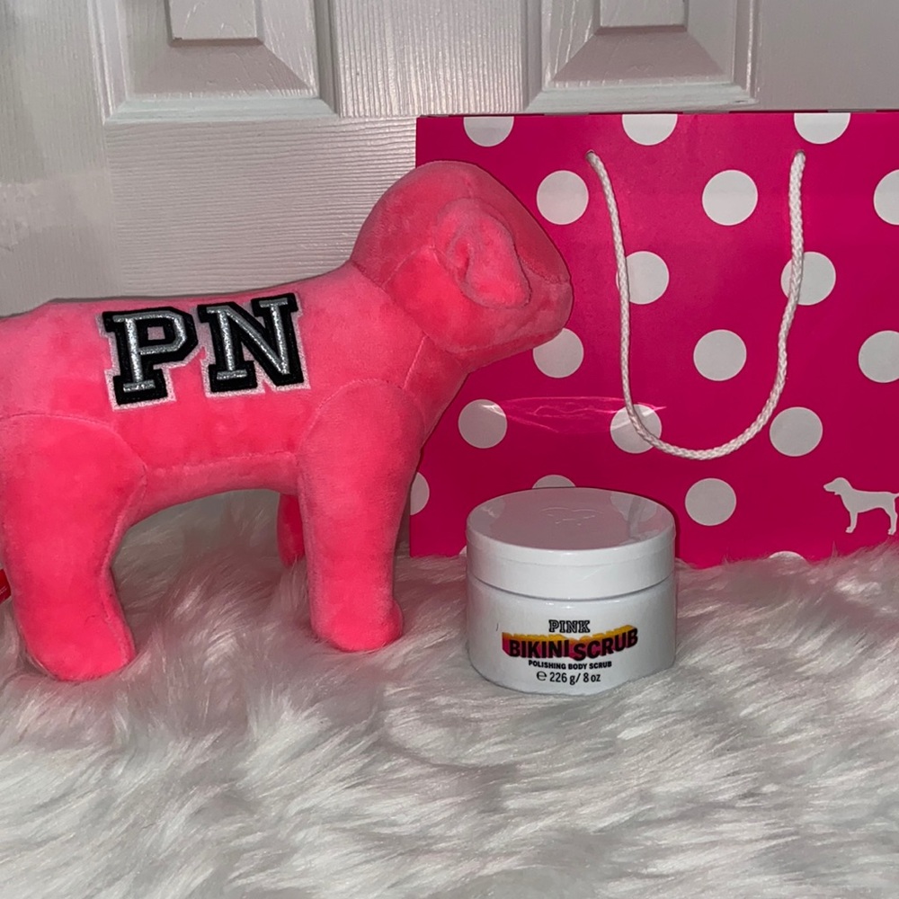 🆕 PINK bikini scrub body polishing scrub